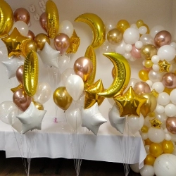 dekoracja balonowa sali na chrzest święty