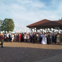balonowy bukiet z helem, białe balony na ślub